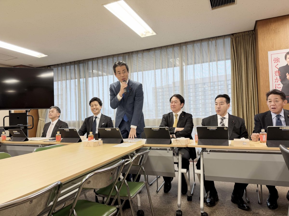 中小企業・小規模事業者政策調査会、農林役員会、農業構造転換推進委員会役員会、林政対策委員会に出席し、松川町農業委員会関係の皆様と面会しました
